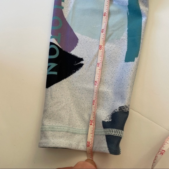Peloton X WITH Modern High Waist Capri Leggings Teal White Purple Size XS - Picture 13 of 16